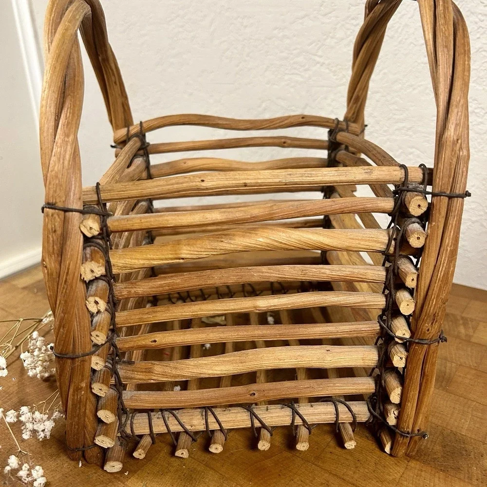 Vintage Adirondack Log Cabin Style Stick Basket Caddy Primitive Cottagecore 90s